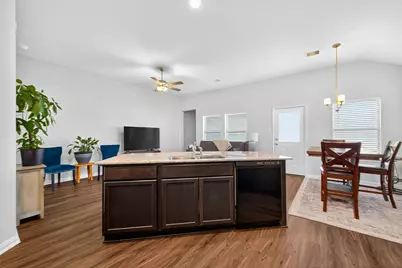 8102 Coral Drive, Texas City, TX 77591 - Photo 12