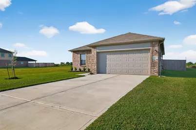 8102 Coral Drive, Texas City, TX 77591 - Photo 2