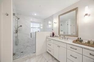 1904 Chimney Rock Rd, Houston, TX 77056 - Photo 18