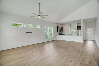 3413 Omega Street, Houston, TX 77022 - Photo 8