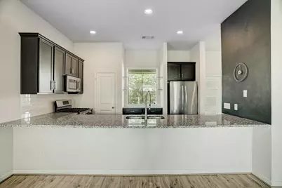 3413 Omega Street, Houston, TX 77022 - Photo 4