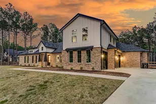 15640 Frst Grv Dr, Willis, TX 77378 - Photo 2