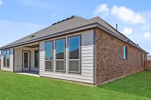 497 Hunters Xing Dr, Sealy, TX 77474 - Photo 8