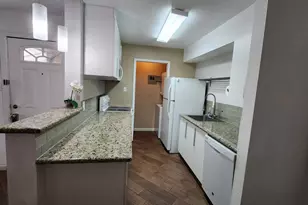 10603 S Wilcrest Dr, Houston, TX 77099 - Photo 1