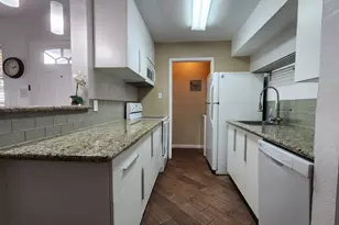10603 S Wilcrest Dr, Houston, TX 77099 - Photo 14