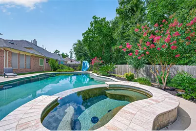 27 E Shale Creek Circle, The Woodlands, TX 77382 - Photo 36