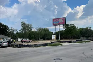 6817 Martin Luther King Jr Blvd, Houston, TX 77033 - Photo 2