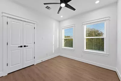 4208 Castor #B, Houston, TX 77022 - Photo 18