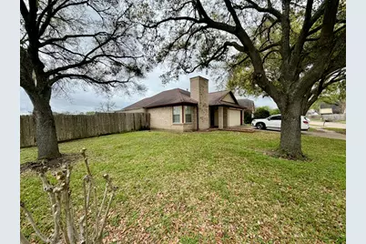 10503 Swan Glen Drive, Houston, TX 77099 - Photo 14