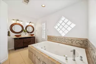 270 Isles End Rd, Tiki Island, TX 77554 - Photo 18