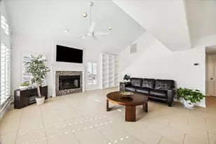 270 Isles End Rd, Tiki Island, TX 77554 - Photo 12