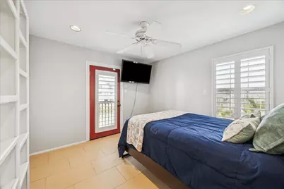 270 Isles End Road, Tiki Island, TX 77554 - Photo 20