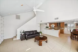 270 Isles End Rd, Tiki Island, TX 77554 - Photo 4