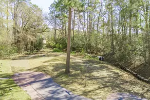 26 Holly Springs Dr, Conroe, TX 77302 - Photo 4