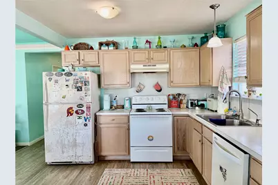 1814 Blue Water Highway, Surfside Beach, TX 77541 - Photo 4