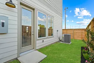 6445 Rena St, Houston, TX 77092 - Photo 12
