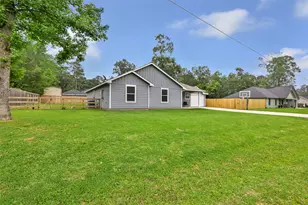 11123 Maple St, Cleveland, TX 77328 - Photo 2