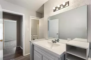 8704 Victorian Village Dr, Houston, TX 77071 - Photo 12