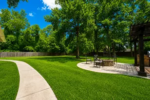 27216 Blueberry Hill Dr, Conroe, TX 77385 - Photo 24