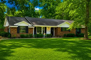 27216 Blueberry Hill Dr, Conroe, TX 77385 - Photo 2