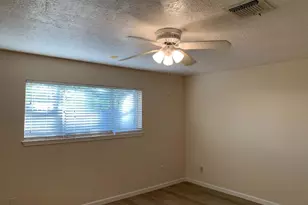 13819 Piping Rock Ln, Houston, TX 77077 - Photo 10