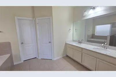 20242 Fossil Valley Lane, Cypress, TX 77433 - Photo 14