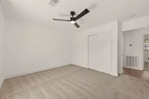 608 Lloyd Ln, Baytown, TX 77521 - Photo 20