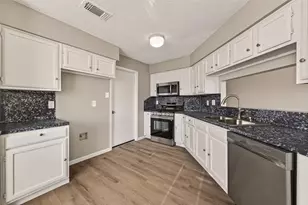 4251 Southchase Ln, Houston, TX 77014 - Photo 18