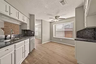 4251 Southchase Ln, Houston, TX 77014 - Photo 22