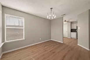 4251 Southchase Ln, Houston, TX 77014 - Photo 12