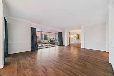 1100 Uptown Park Boulevard #102, Houston, TX 77056 - Photo 4