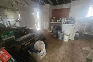 1220 Vallejo St, El Campo, TX 77437 - Photo 8