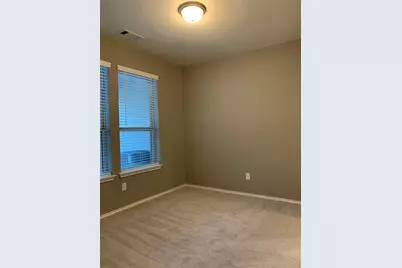 10942 Cannes Memorial Dr, Houston, TX 77043 - Photo 4
