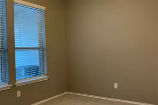 10942 Cannes Memorial Dr, Houston, TX 77043 - Photo 4