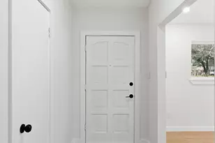 12319 Renwick Dr, Houston, TX 77035 - Photo 12