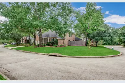 27 Emery Mill Place, The Woodlands, TX 77384 - Photo 2