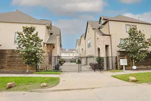 2108 Sherwin St, Houston, TX 77007 - Photo 1