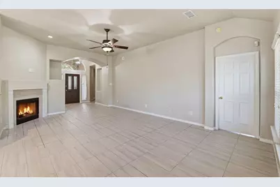39 N Merryweather Circle, The Woodlands, TX 77384 - Photo 10