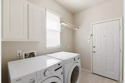 39 N Merryweather Circle, The Woodlands, TX 77384 - Photo 34