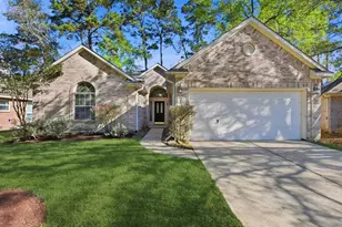 39 N Merryweather Cir, The Woodlands, TX 77384 - Photo 2