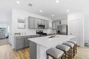 7327 Bartoncliff Dr, Katy, TX 77493 - Photo 10