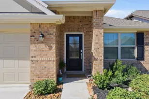 7327 Bartoncliff Dr, Katy, TX 77493 - Photo 4