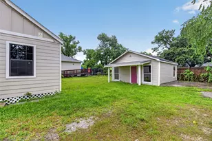 428 Van Molan St, Houston, TX 77022 - Photo 28