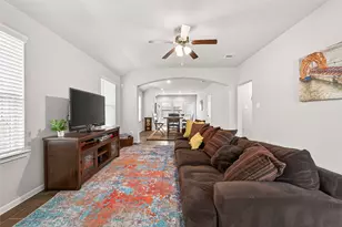 13306 Dalvay Beach Dr, Texas City, TX 77568 - Photo 2