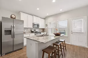 13306 Dalvay Beach Dr, Texas City, TX 77568 - Photo 18