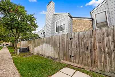 711 Worthshire Street, Houston, TX 77008 - Photo 28