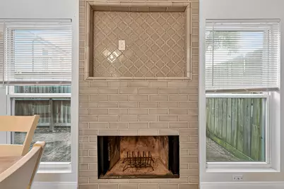 711 Worthshire Street, Houston, TX 77008 - Photo 10
