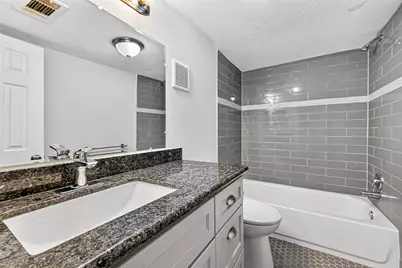 711 Worthshire Street, Houston, TX 77008 - Photo 26