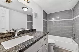 711 Worthshire St, Houston, TX 77008 - Photo 26