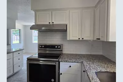 5835 Paisley Street, Houston, TX 77096 - Photo 6